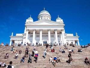 Helsinki Dom mit Treppe